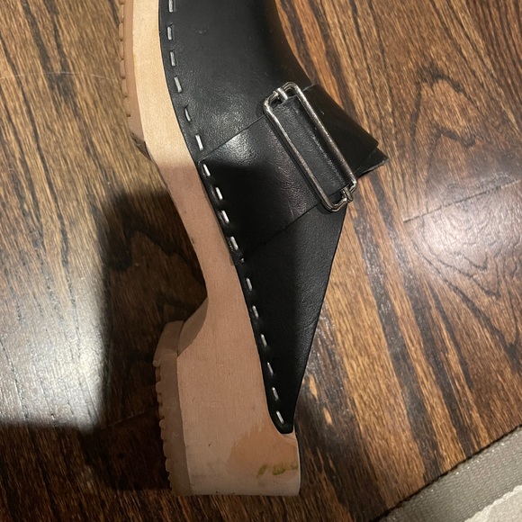 Lotta Classic Elsa Clogs with Wide Buckle - Picture 11 of 15